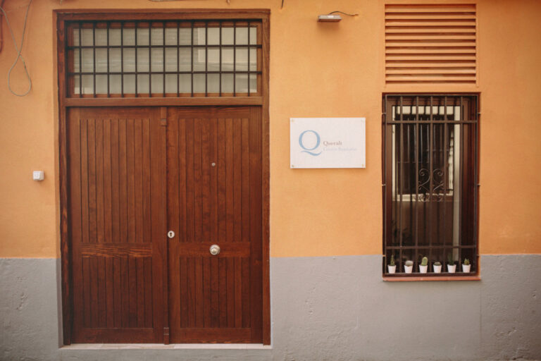 Consulta de psicología en el centro Queralt de Valencia